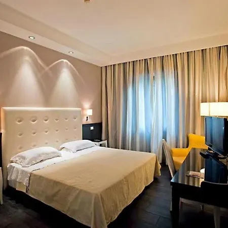 Hotel Mediterranea-2